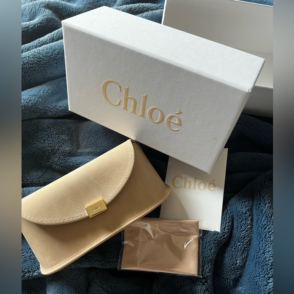 Chloe sunglasses case with cleaning cloth and authenticity card brand new